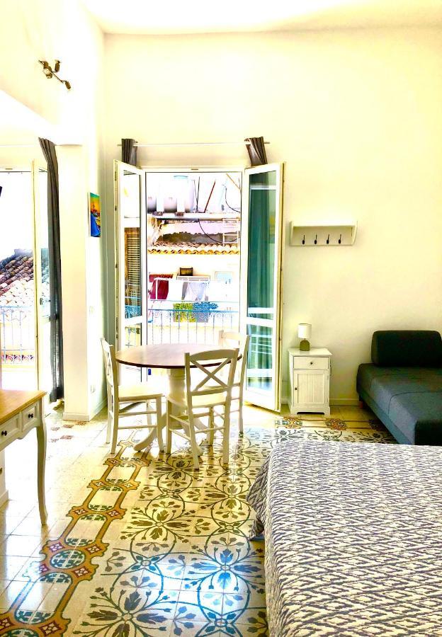 Casa Colore Loft Кастелламмаре-дель-Гольфо Екстер'єр фото